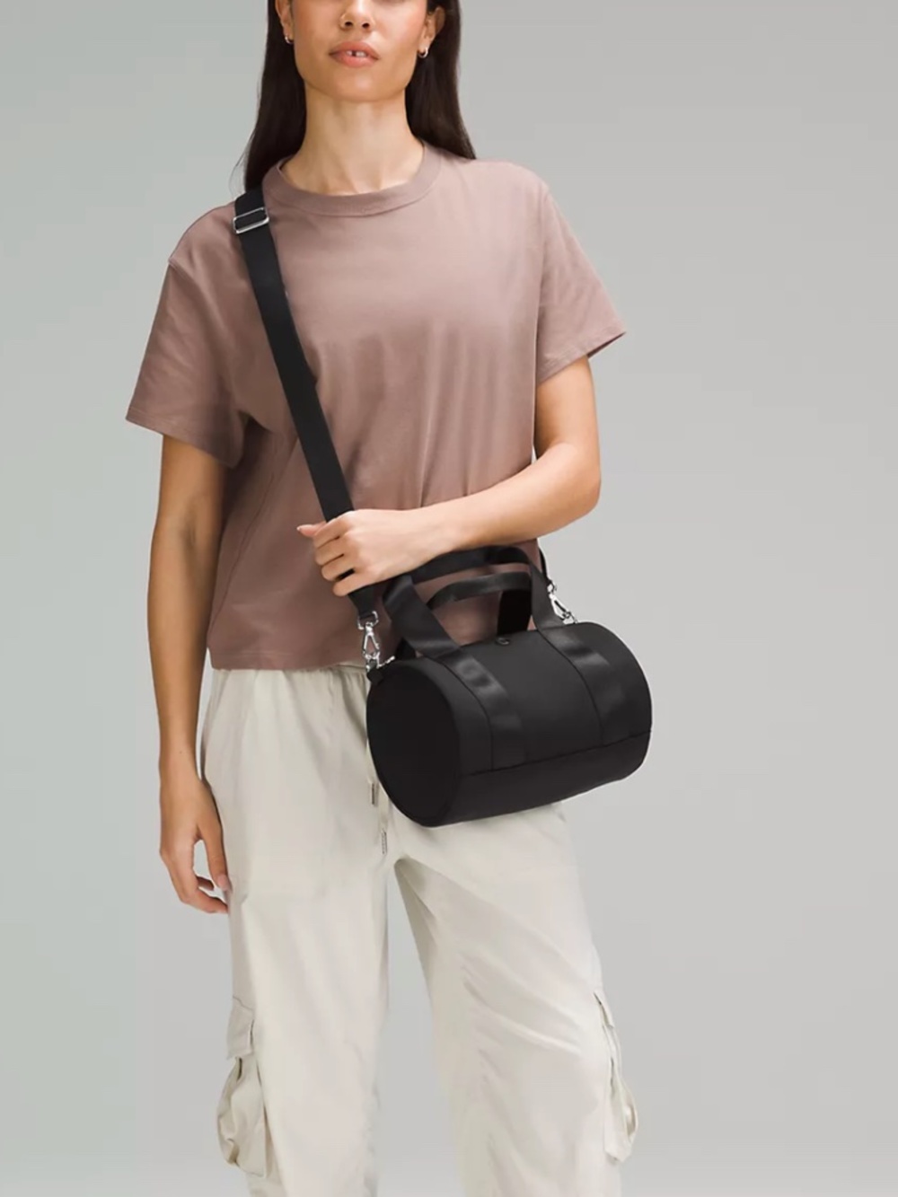 Lululemon‎ Knit Nylon Mini Barrel Duffel Bag 5L Black - Picture 3 of 5